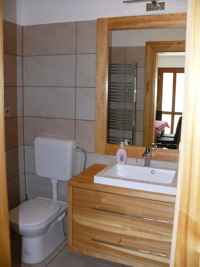 Sara Apartman Hévíz 外观 照片